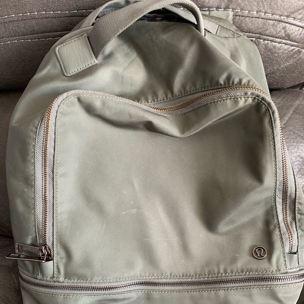 Lululemon city adventurer backpack 17L Sage